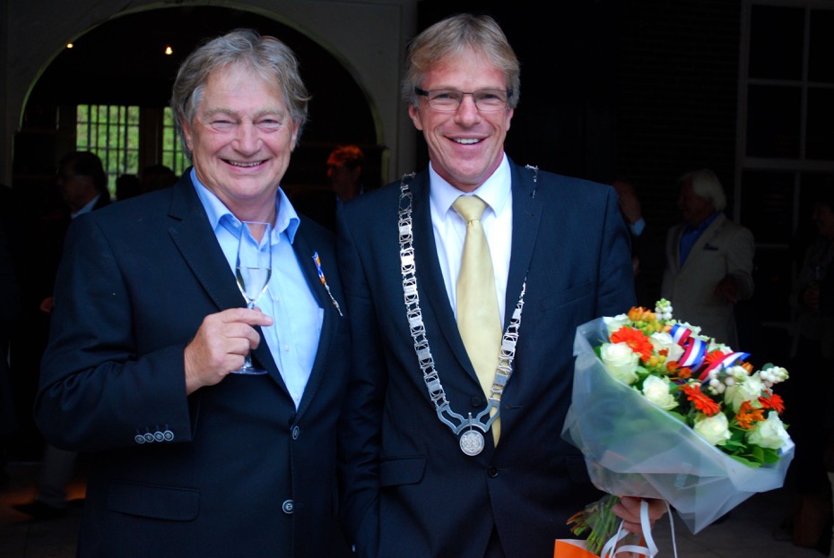 Burgemeester Marc Witteman en ridder Paul Fagel 070915